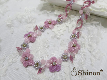 Shinon* すみれのネックレス（ピンク）